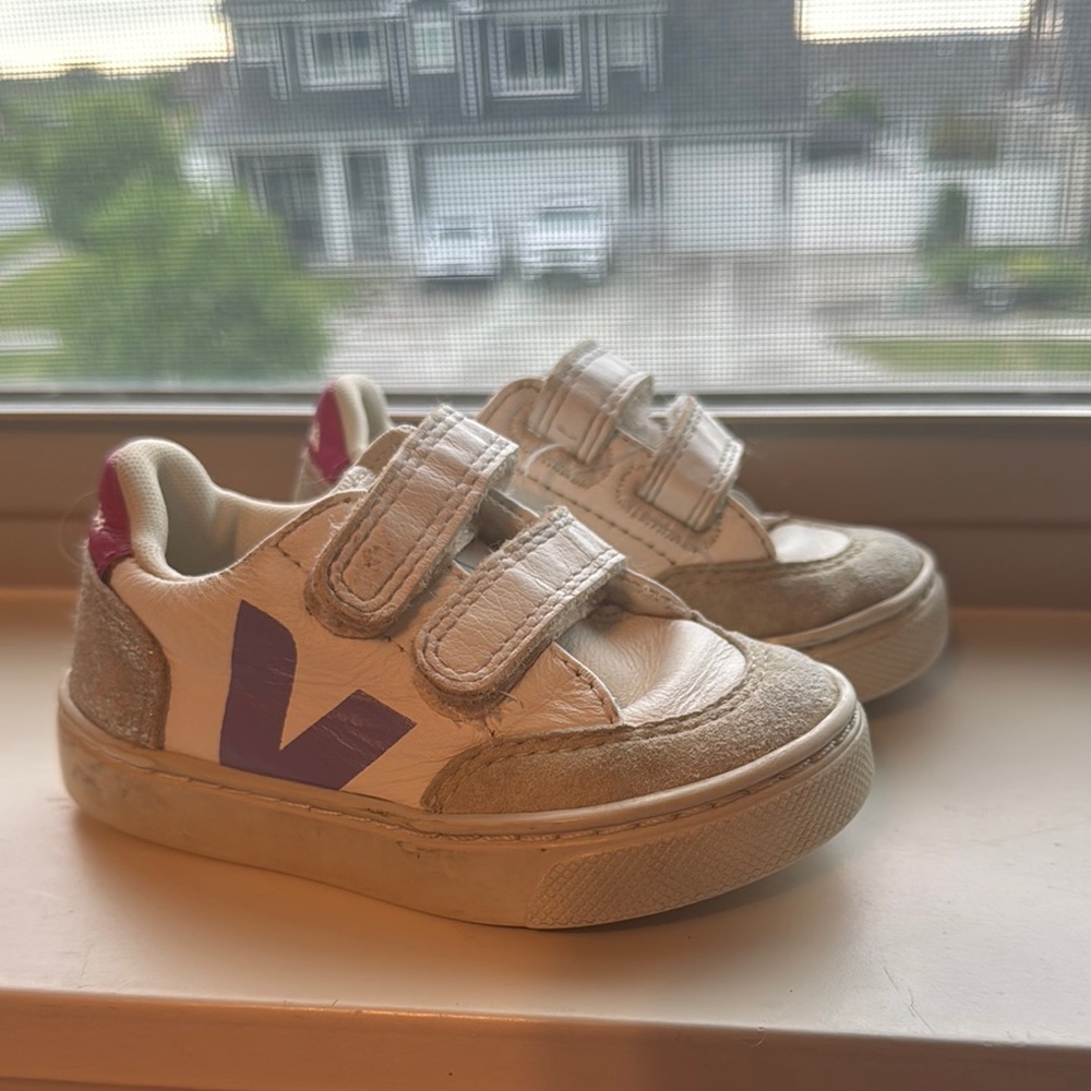 Veja White and Purple Sneakers with Velcro Straps toddler size 7